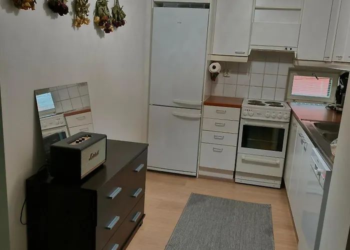 2-room Near The Center Of